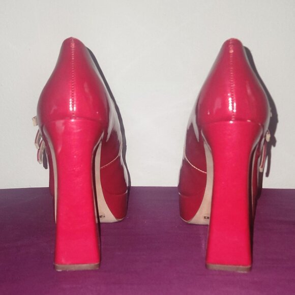 This is a Jessica Simpson Darena patent Mary Jane platform pump in richest Red - Picture 7 of 8